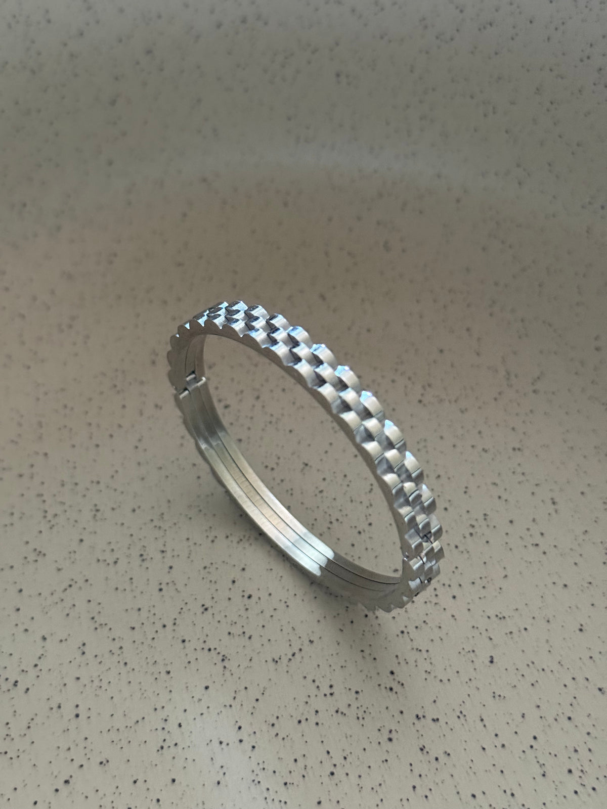 Unity - Bangle Armband