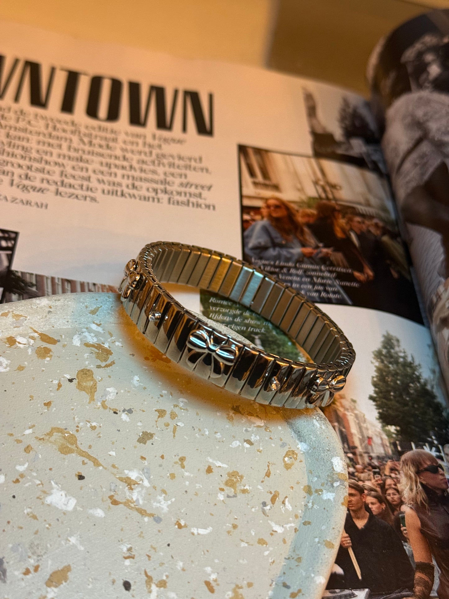 Luminous Bow - Bangle Armband