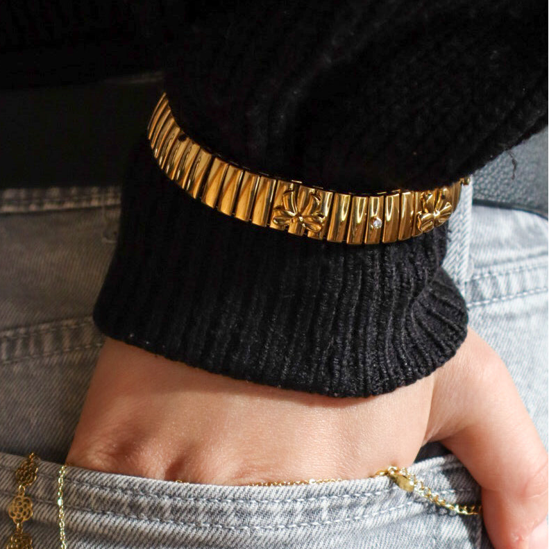 Luminous Bow - Bangle Armband